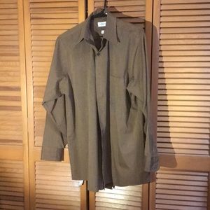 Van Heusen cotton/polyester Long Sleeved Shirt